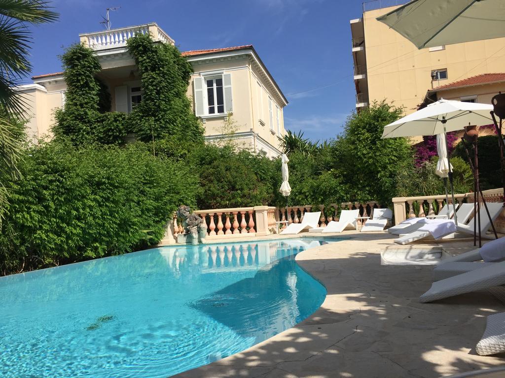 Hôtel Sainte Valérie Juan-les-Pins Exterior foto